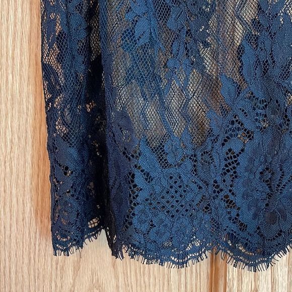 Vero Moda Navy Lace Muscle Tee - Picture 4 of 10